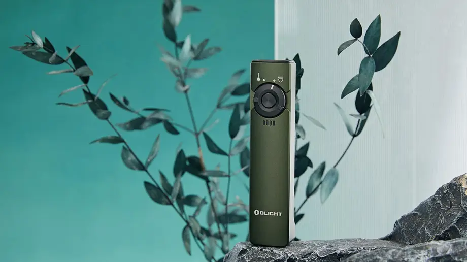 Olight Arkfeld ไฟฉายพกเลเซอร์เขียวบางเฉียบ